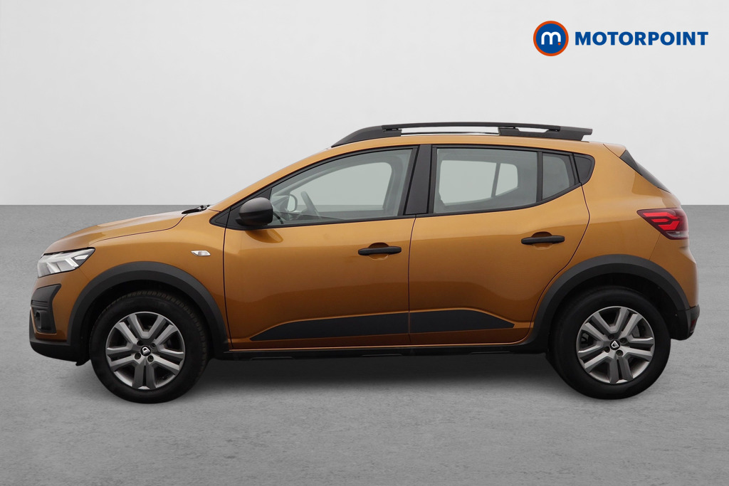 Dacia Sandero Stepway Essential Manual Petrol Hatchback - Stock Number (1571022) - Passenger side