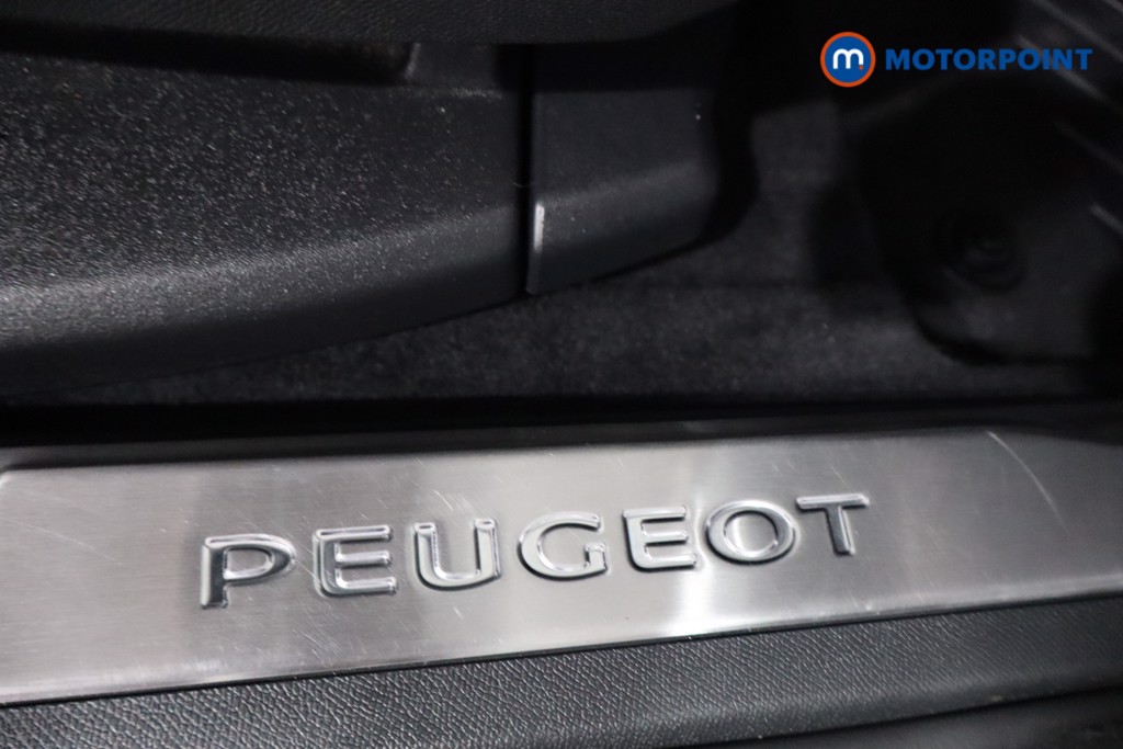Peugeot 5008 GT Automatic Petrol-Electric Hybrid SUV - Stock Number (1571510) - 21st supplementary image