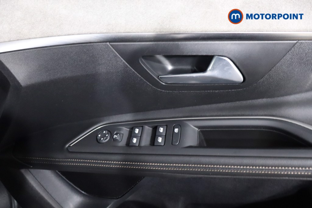 Peugeot 5008 GT Automatic Petrol-Electric Hybrid SUV - Stock Number (1571510) - 24th supplementary image