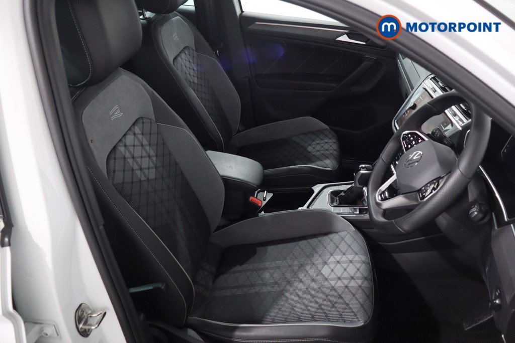 Volkswagen Tiguan R-Line Automatic Petrol Plug-In Hybrid SUV - Stock Number (1572337) - 4th supplementary image
