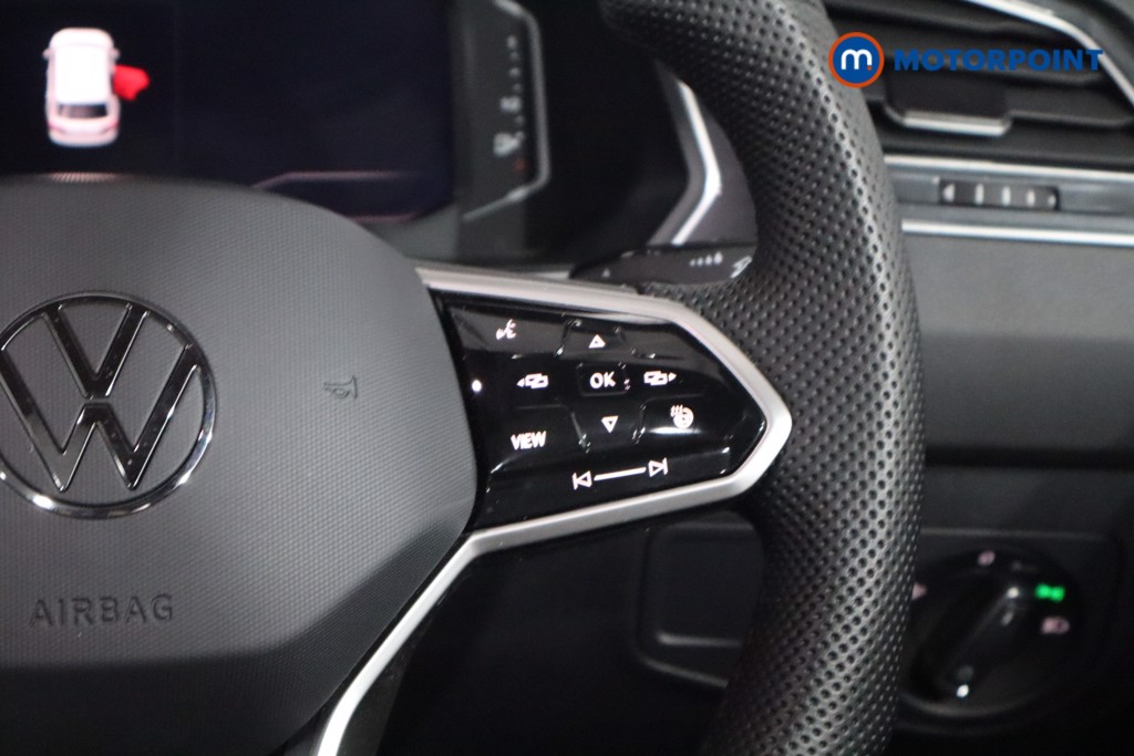 Volkswagen Tiguan R-Line Automatic Petrol Plug-In Hybrid SUV - Stock Number (1572337) - 8th supplementary image