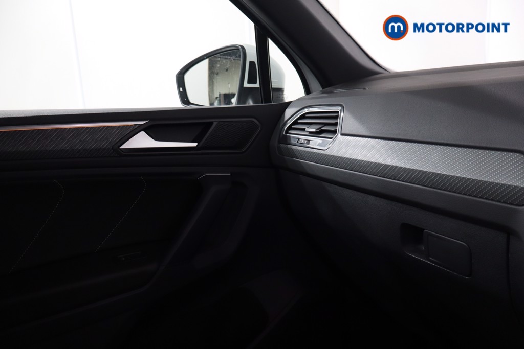 Volkswagen Tiguan R-Line Automatic Petrol Plug-In Hybrid SUV - Stock Number (1572337) - 19th supplementary image