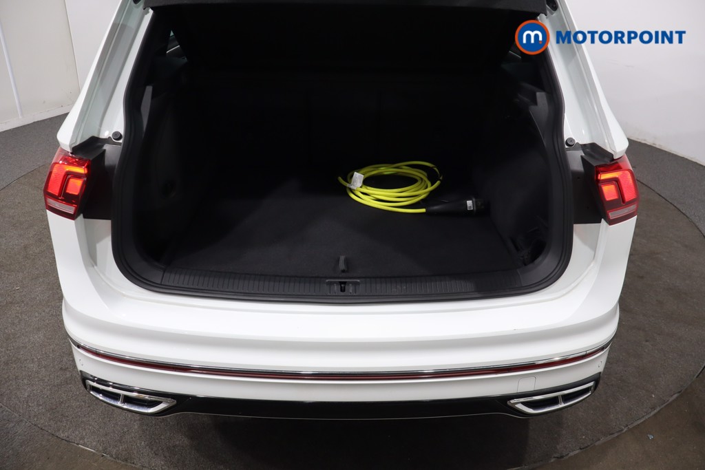Volkswagen Tiguan R-Line Automatic Petrol Plug-In Hybrid SUV - Stock Number (1572337) - 32nd supplementary image