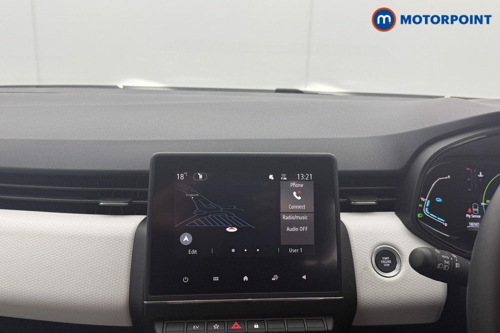 Renault Clio Techno Automatic Petrol-Electric Hybrid Hatchback - Stock Number (1572348) - 2nd supplementary image