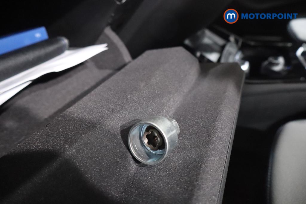 BMW 1 Series M Sport Automatic Petrol Hatchback - Stock Number (1572380) - 14th supplementary image