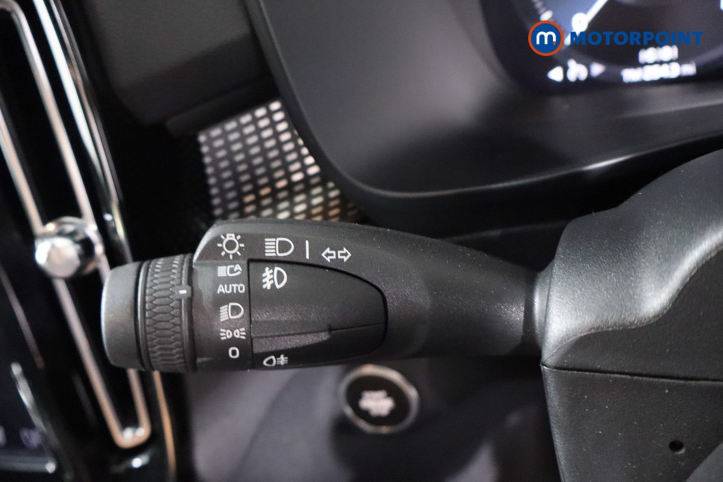 Volvo Xc40 R Design Automatic Petrol SUV - Stock Number (1572440) - 21st supplementary image