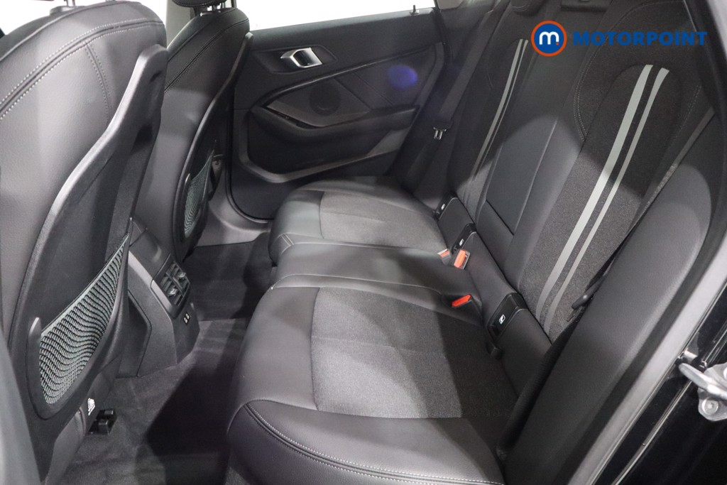 BMW 2 Series Sport Manual Petrol Saloon - Stock Number (1572441) - 5th supplementary image