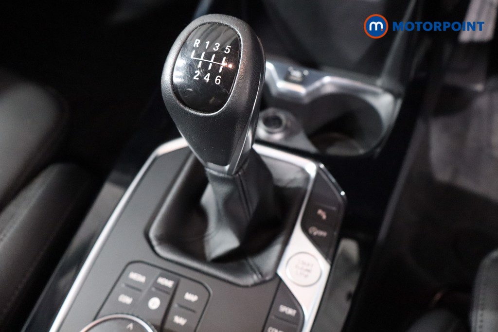 BMW 2 Series Sport Manual Petrol Saloon - Stock Number (1572441) - 14th supplementary image