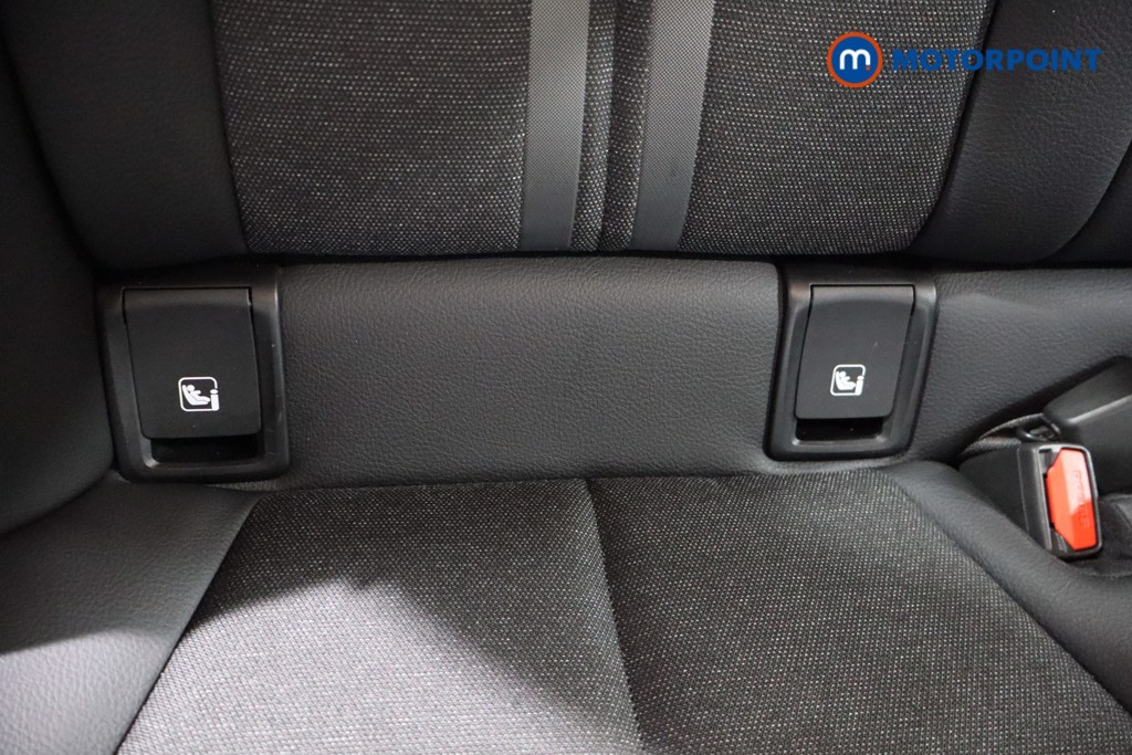 BMW 2 Series Sport Manual Petrol Saloon - Stock Number (1572441) - 27th supplementary image