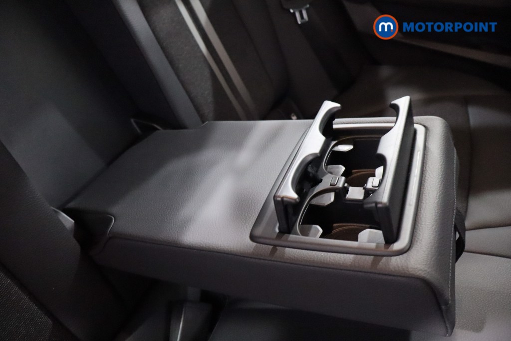 BMW 2 Series Sport Manual Petrol Saloon - Stock Number (1572441) - 28th supplementary image