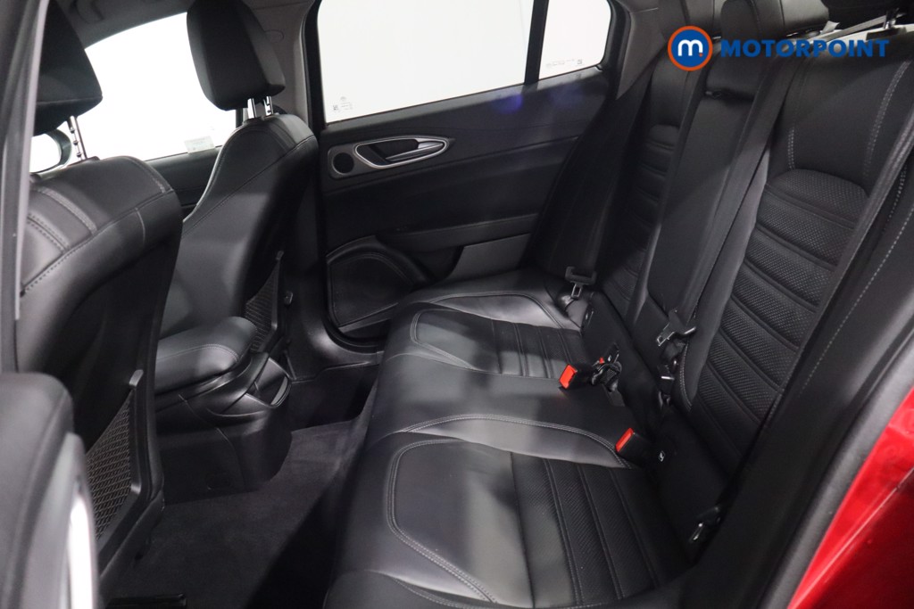Alfa Romeo Giulia Veloce Automatic Petrol Saloon - Stock Number (1572598) - 5th supplementary image