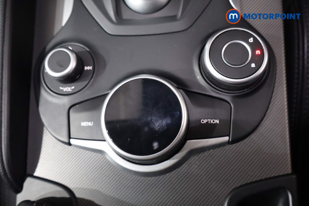 Alfa Romeo Giulia Veloce Automatic Petrol Saloon - Stock Number (1572598) - 17th supplementary image