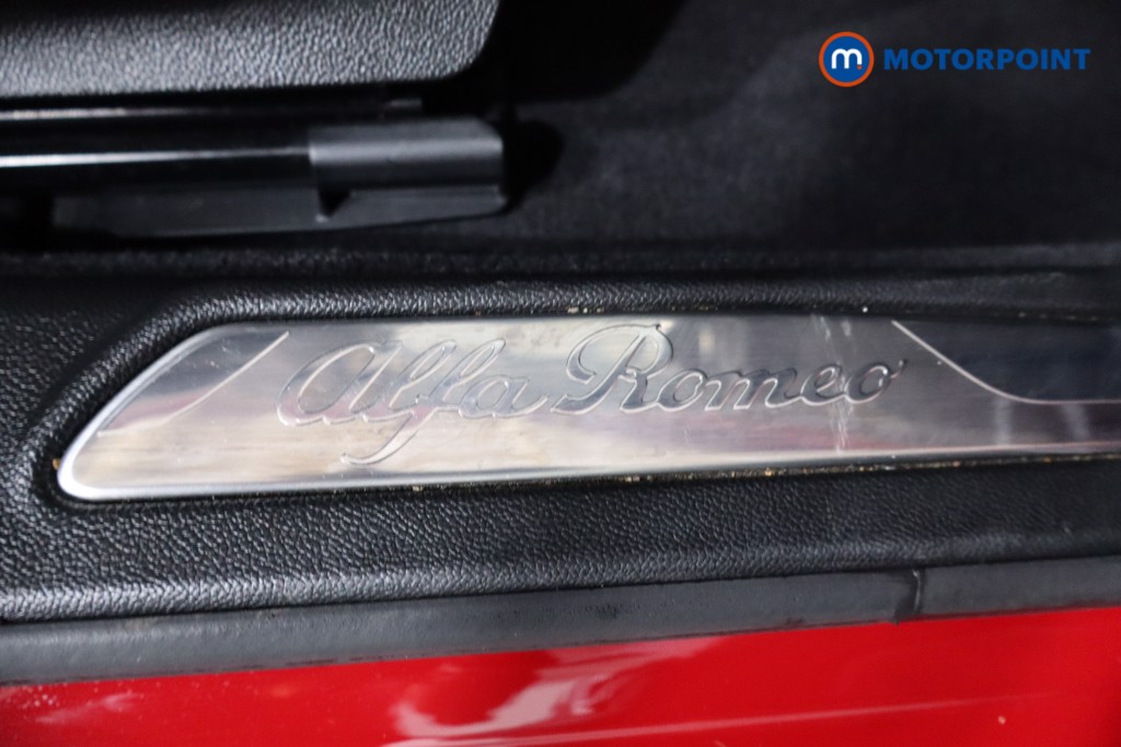 Alfa Romeo Giulia Veloce Automatic Petrol Saloon - Stock Number (1572598) - 22nd supplementary image
