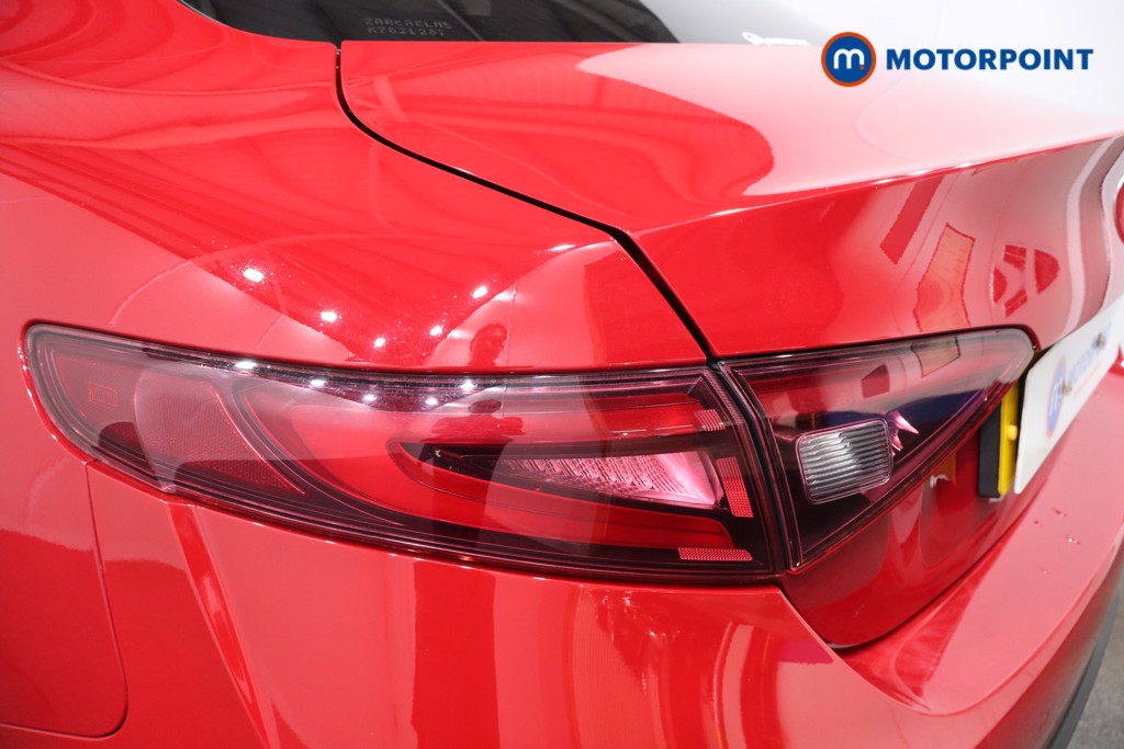 Alfa Romeo Giulia Veloce Automatic Petrol Saloon - Stock Number (1572598) - 34th supplementary image