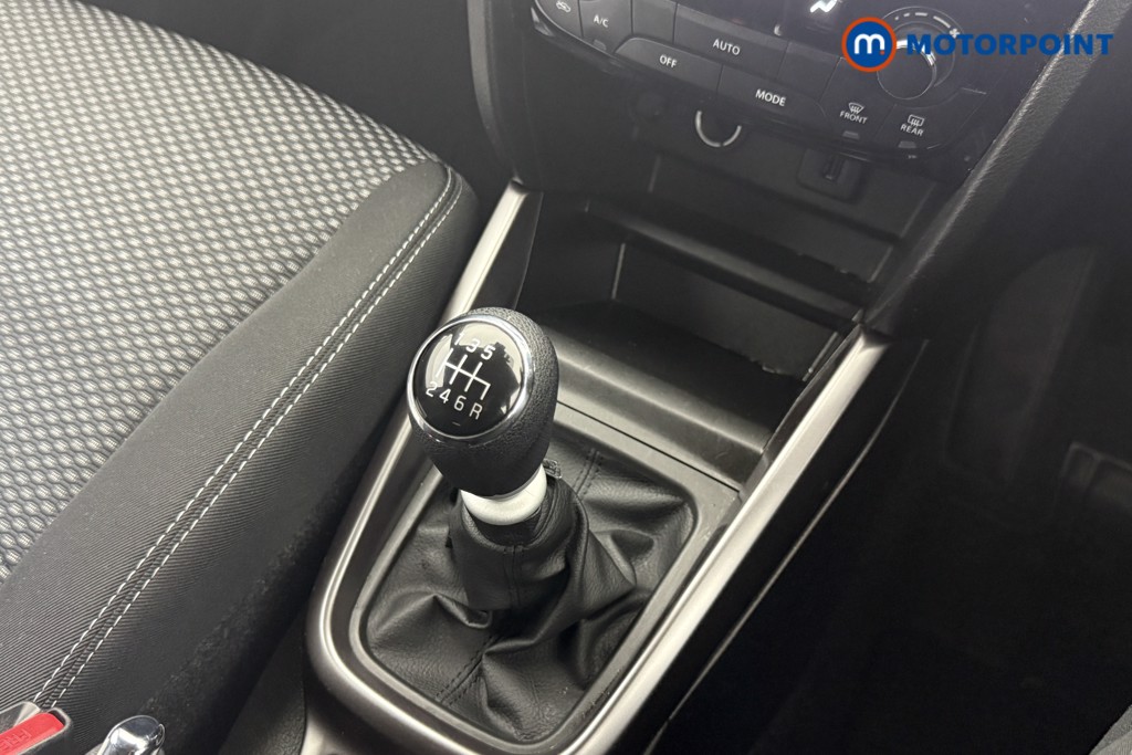 Suzuki Vitara Sz-T Manual Petrol-Electric Hybrid SUV - Stock Number (1572896) - 5th supplementary image