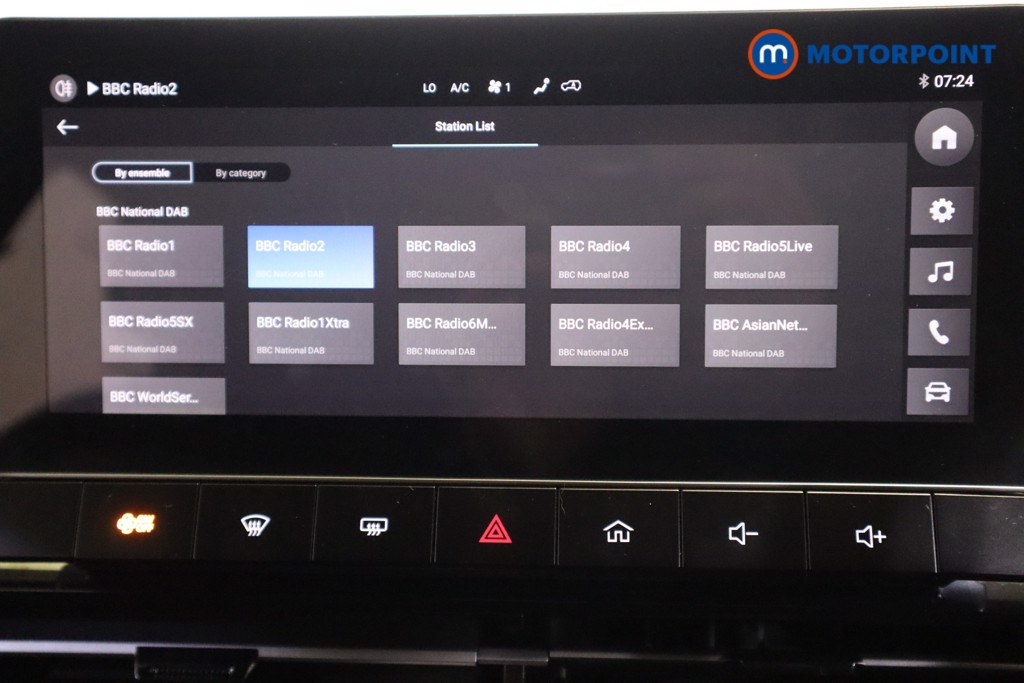 Mg Motor Uk MG4 SE Automatic Electric SUV - Stock Number (1572958) - 2nd supplementary image