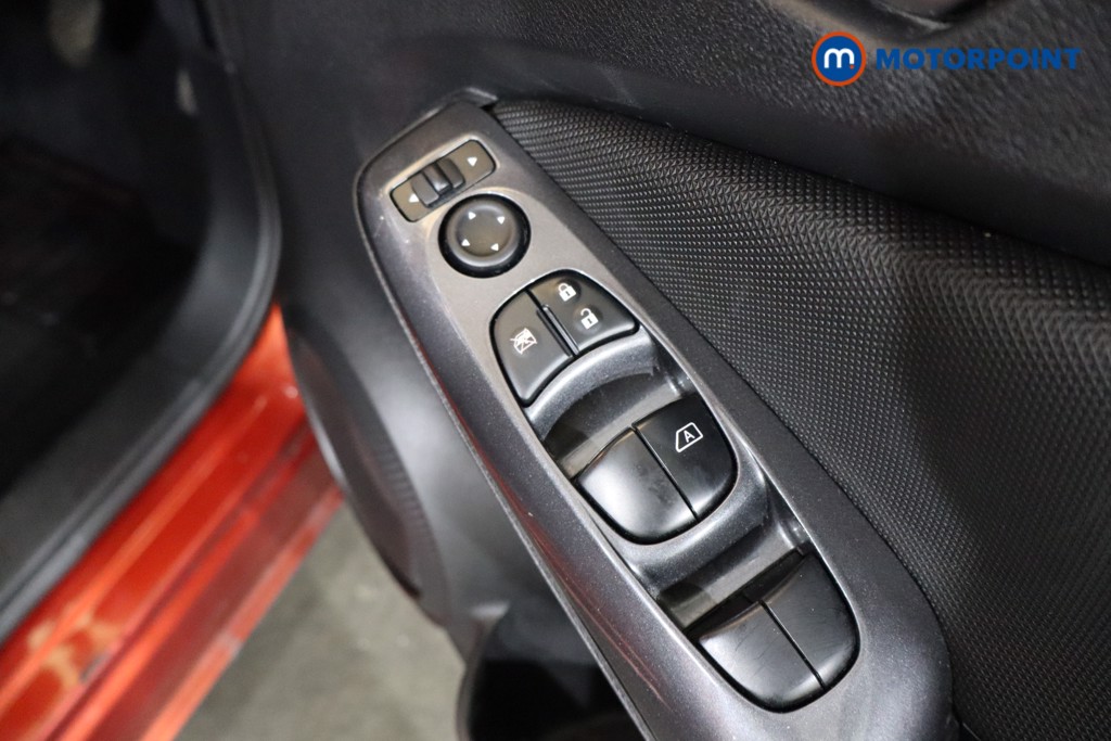 Nissan Juke Acenta Manual Petrol SUV - Stock Number (1551397) - 18th supplementary image