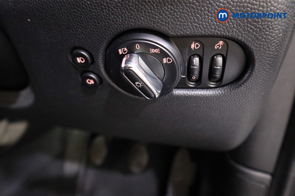 Mini Hatchback Cooper Classic Manual Petrol Hatchback - Stock Number (1551656) - 10th supplementary image