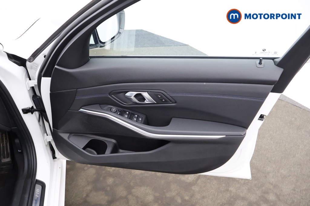 BMW 3 Series M Sport Automatic Petrol Saloon - Stock Number (1553422) - 8th supplementary image