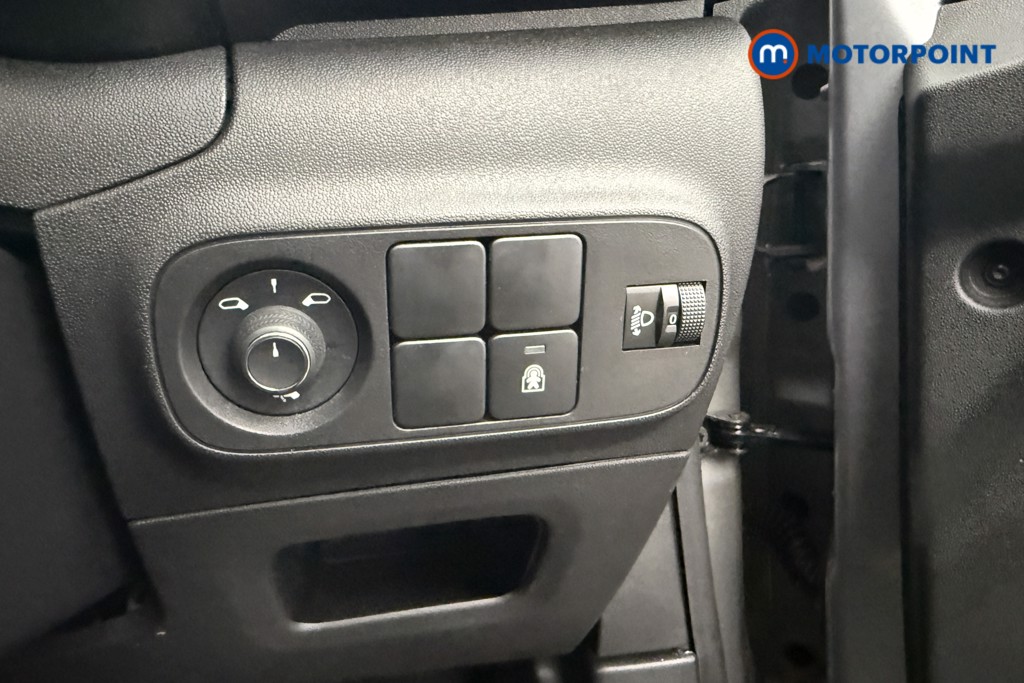 Citroen C3 Shine Plus Manual Petrol Hatchback - Stock Number (1558465) - 12th supplementary image
