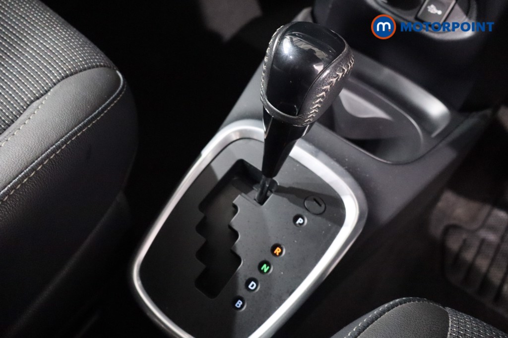 Toyota Yaris Excel Automatic Petrol-Electric Hybrid Hatchback - Stock Number (1560192) - 14th supplementary image