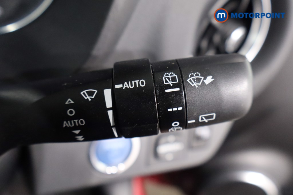 Toyota Yaris Excel Automatic Petrol-Electric Hybrid Hatchback - Stock Number (1560192) - 18th supplementary image
