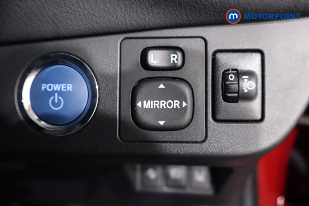 Toyota Yaris Excel Automatic Petrol-Electric Hybrid Hatchback - Stock Number (1560192) - 21st supplementary image