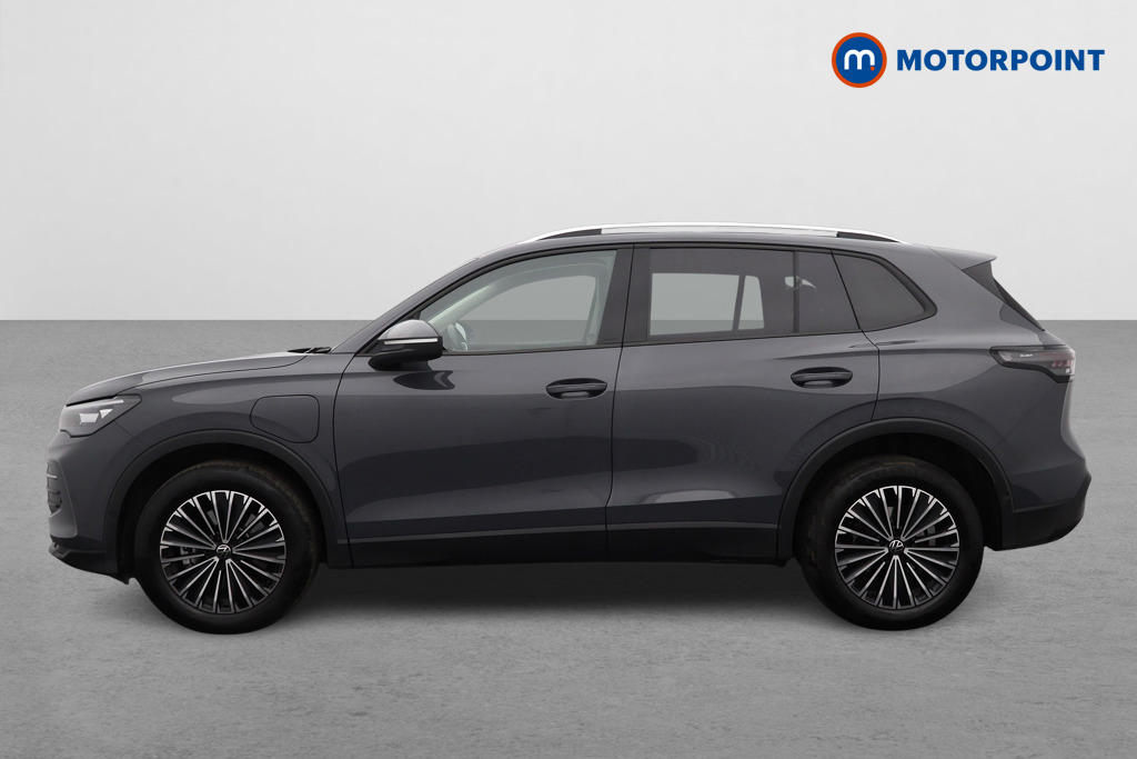 Volkswagen Tiguan Match Automatic Petrol Plug-In Hybrid SUV - Stock Number (1562264) - Passenger side
