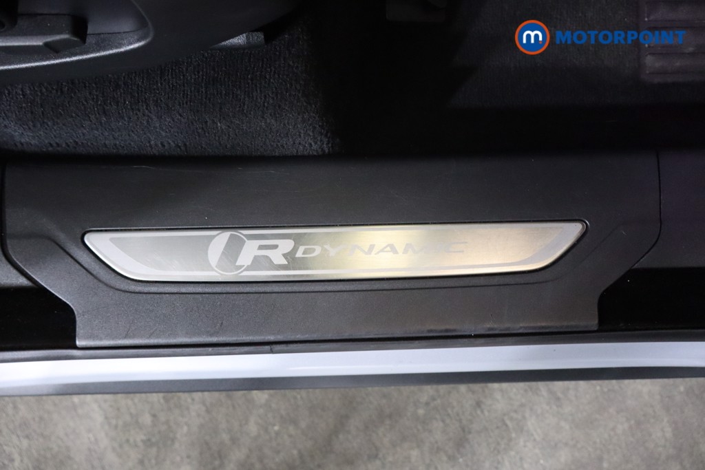 Land Rover Range Rover Velar R-Dynamic S Automatic Petrol SUV - Stock Number (1564154) - 18th supplementary image