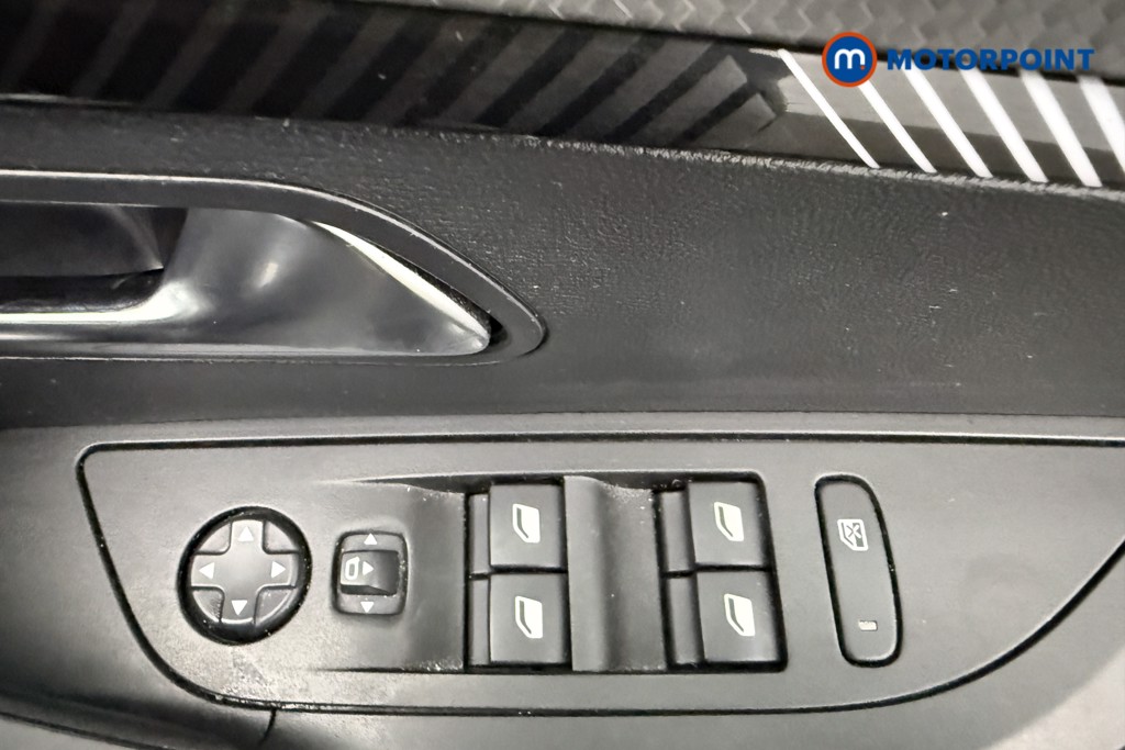 Peugeot 2008 Allure Manual Petrol SUV - Stock Number (1564798) - 19th supplementary image
