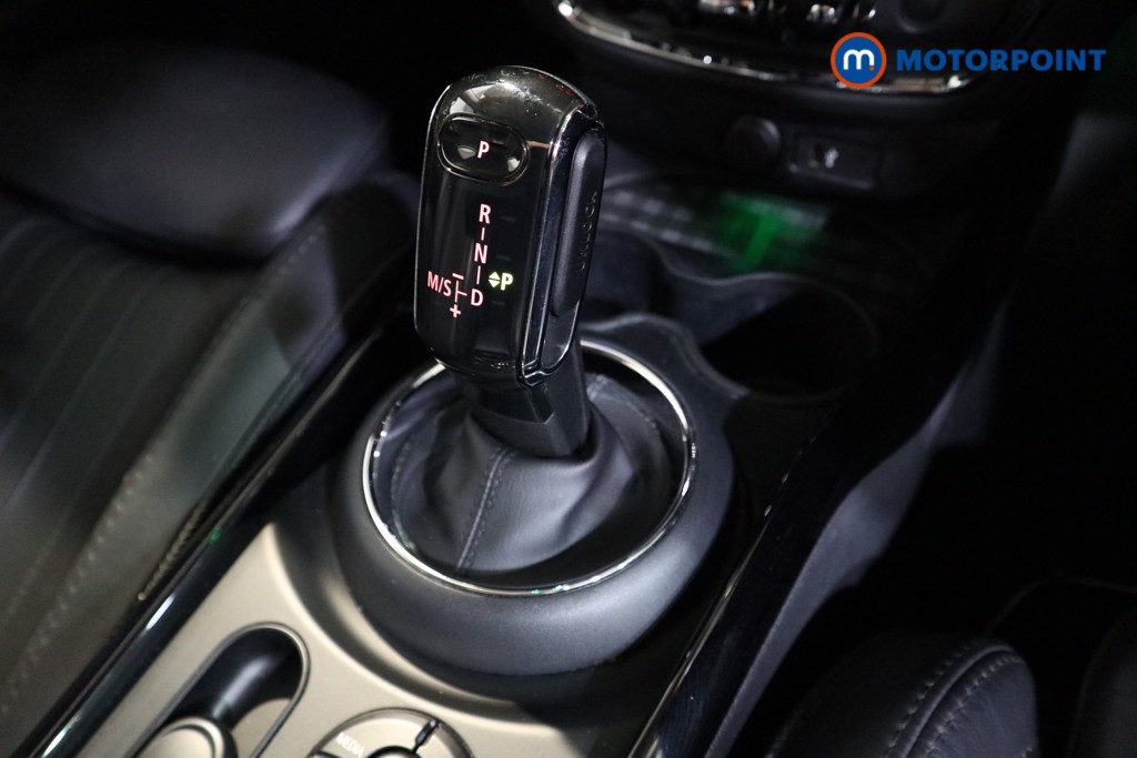 Mini Clubman Cooper Exclusive Automatic Petrol Estate - Stock Number (1565019) - 9th supplementary image
