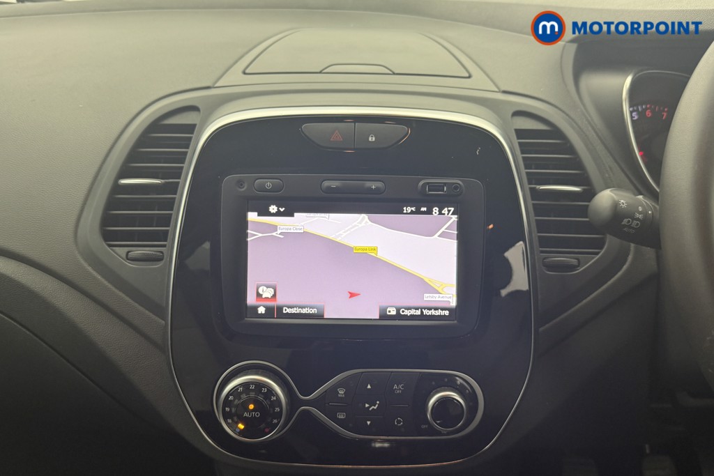Renault Captur Iconic Manual Petrol SUV - Stock Number (1565058) - 2nd supplementary image