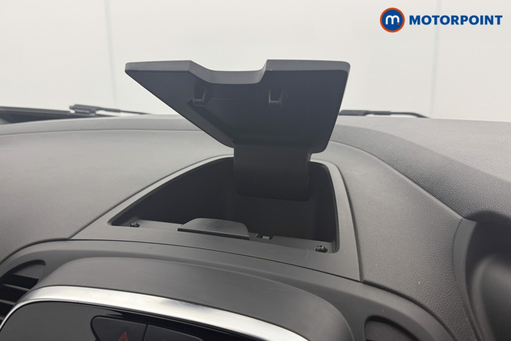 Renault Captur Iconic Manual Petrol SUV - Stock Number (1565058) - 8th supplementary image