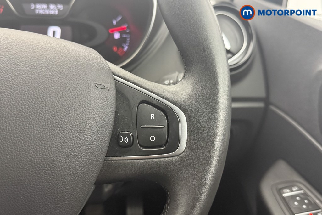 Renault Captur Iconic Manual Petrol SUV - Stock Number (1565058) - 10th supplementary image