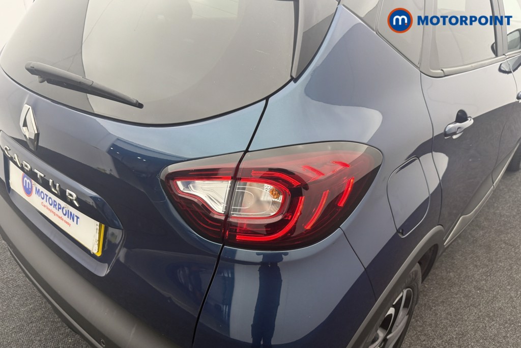 Renault Captur Iconic Manual Petrol SUV - Stock Number (1565058) - 22nd supplementary image