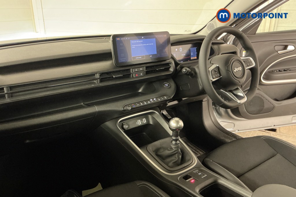 Jeep Avenger Altitude Manual Petrol SUV - Stock Number (1565182) - 6th supplementary image