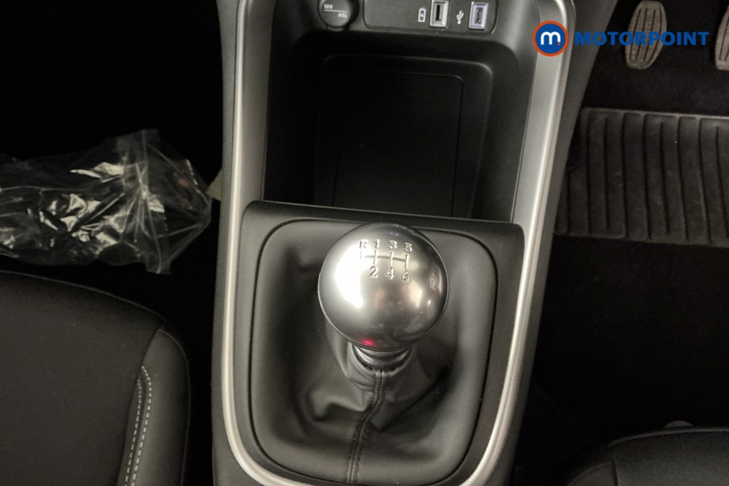 Jeep Avenger Altitude Manual Petrol SUV - Stock Number (1565182) - 11th supplementary image