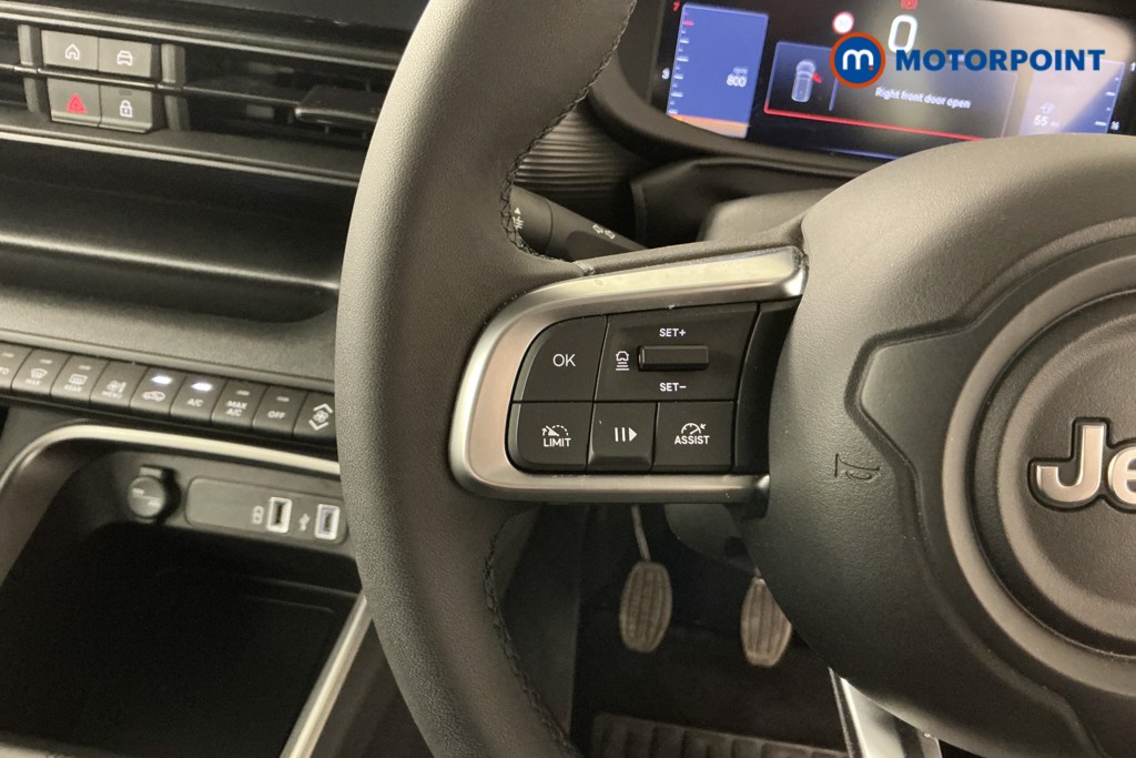 Jeep Avenger Altitude Manual Petrol SUV - Stock Number (1565182) - 17th supplementary image