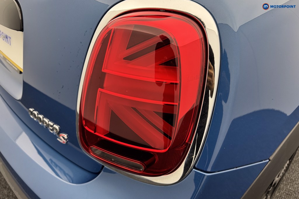 Mini Hatchback Cooper S Exclusive Automatic Petrol Hatchback - Stock Number (1565769) - 20th supplementary image