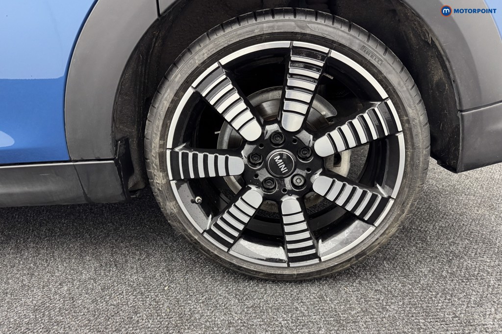 Mini Hatchback Cooper S Exclusive Automatic Petrol Hatchback - Stock Number (1565769) - 26th supplementary image