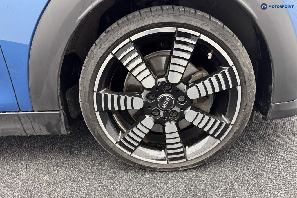 Mini Hatchback Cooper S Exclusive Automatic Petrol Hatchback - Stock Number (1565769) - 28th supplementary image