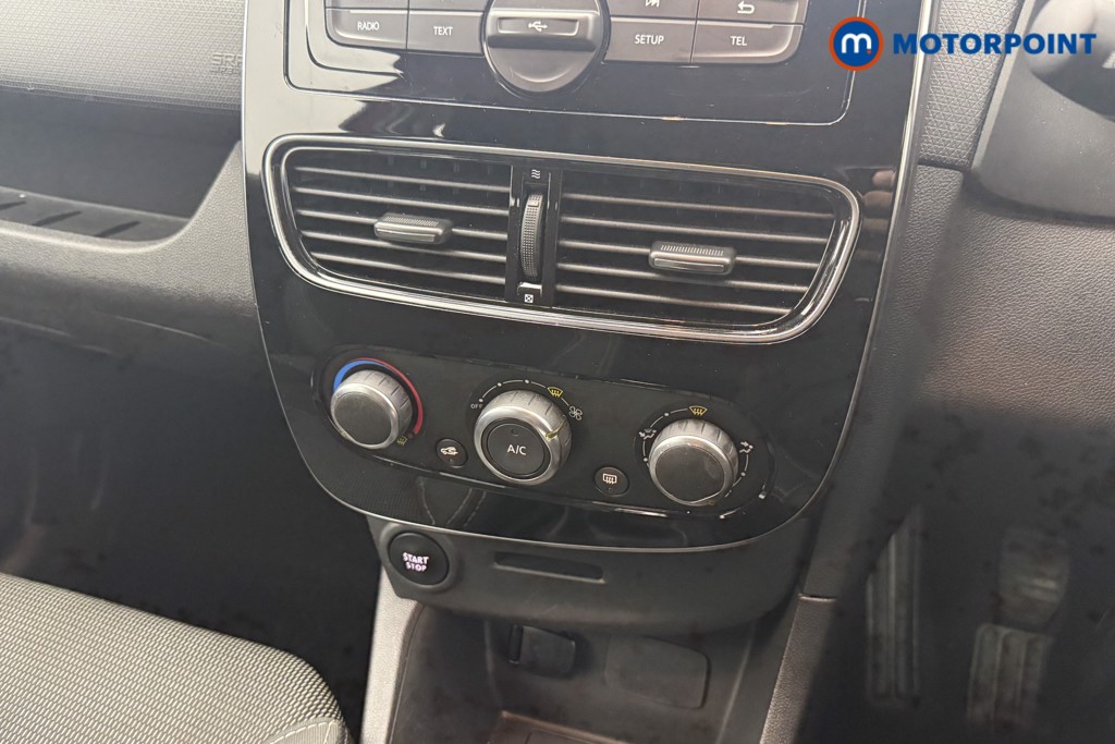 Renault Clio Play Manual Petrol Hatchback - Stock Number (1565846) - 4th supplementary image