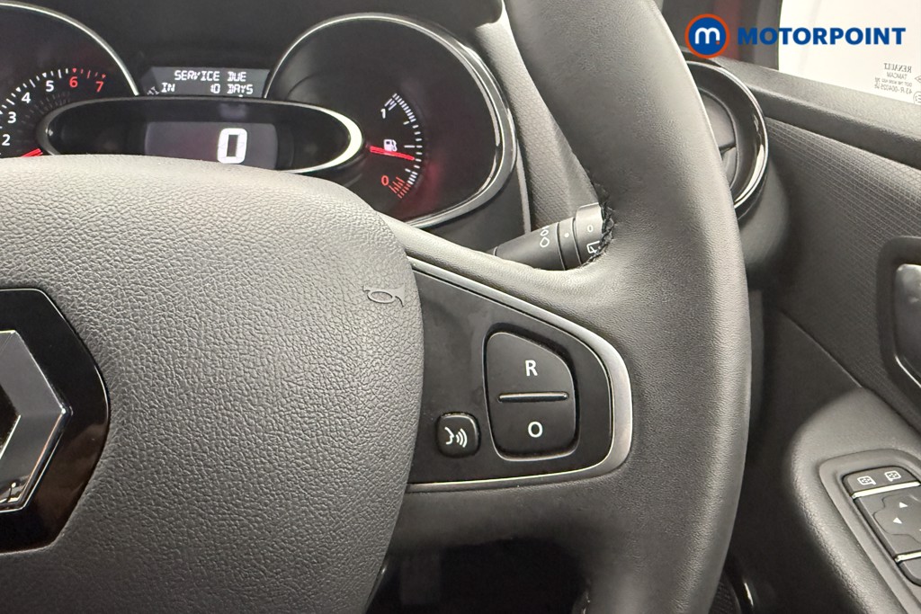 Renault Clio Play Manual Petrol Hatchback - Stock Number (1565846) - 8th supplementary image
