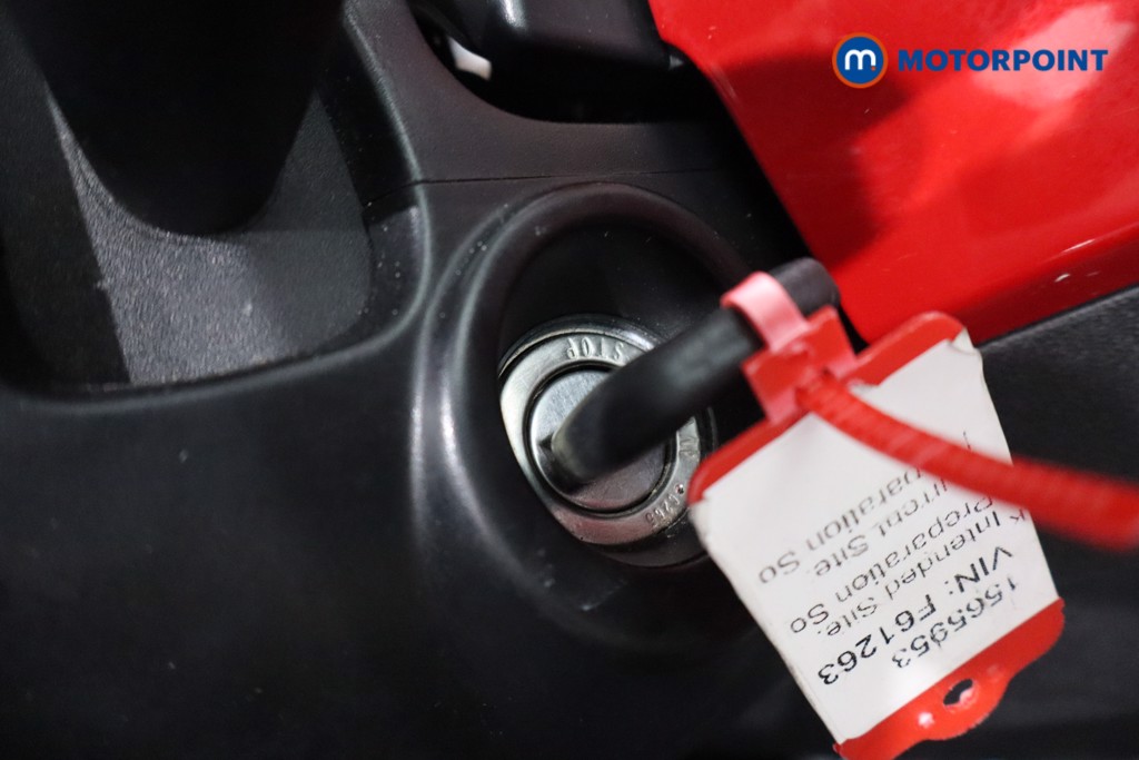 Fiat 500 RED Manual Petrol-Electric Hybrid Hatchback - Stock Number (1565953) - 13th supplementary image