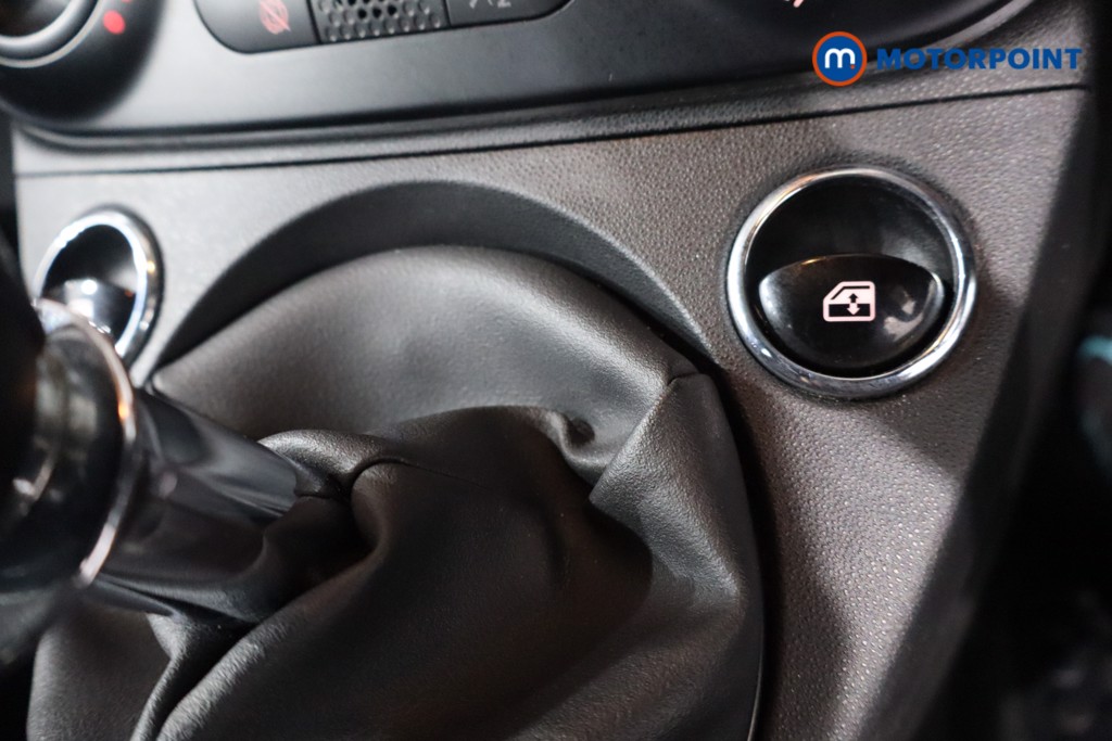 Fiat 500 RED Manual Petrol-Electric Hybrid Hatchback - Stock Number (1565953) - 20th supplementary image