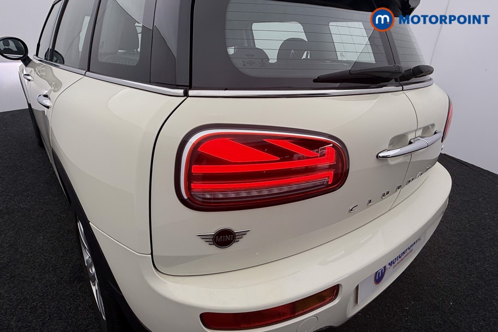 Mini Clubman Cooper Classic Manual Petrol Estate - Stock Number (1566004) - 19th supplementary image