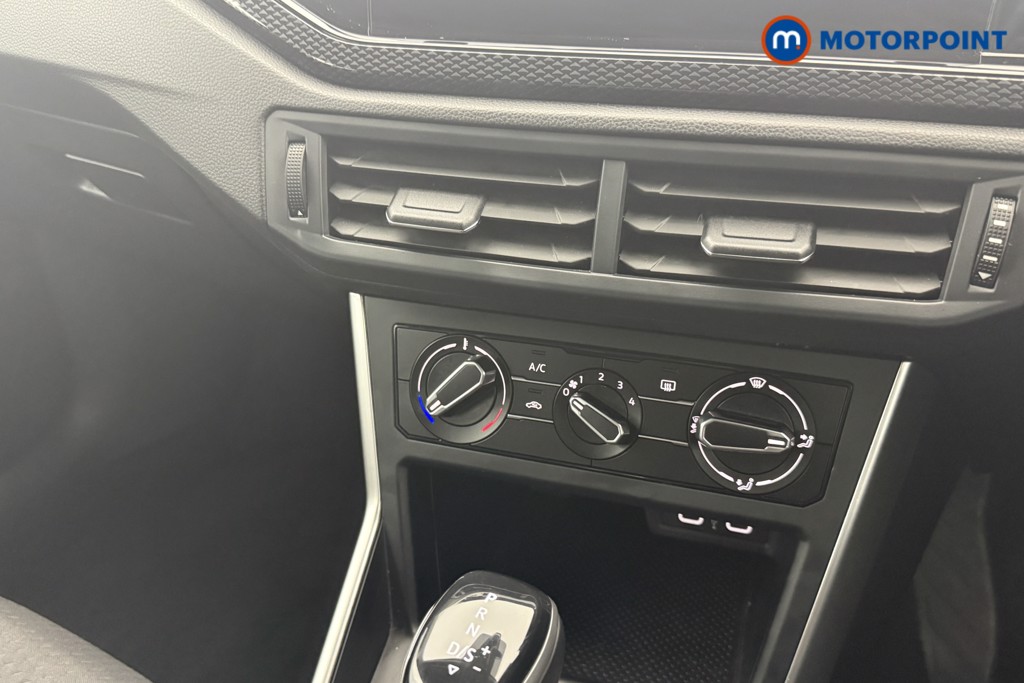 Volkswagen Polo Life Automatic Petrol Hatchback - Stock Number (1566082) - 4th supplementary image