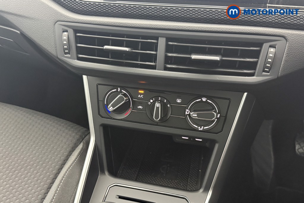 Volkswagen Polo Match Manual Petrol Hatchback - Stock Number (1566083) - 4th supplementary image