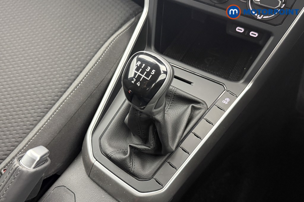 Volkswagen Polo Match Manual Petrol Hatchback - Stock Number (1566083) - 5th supplementary image