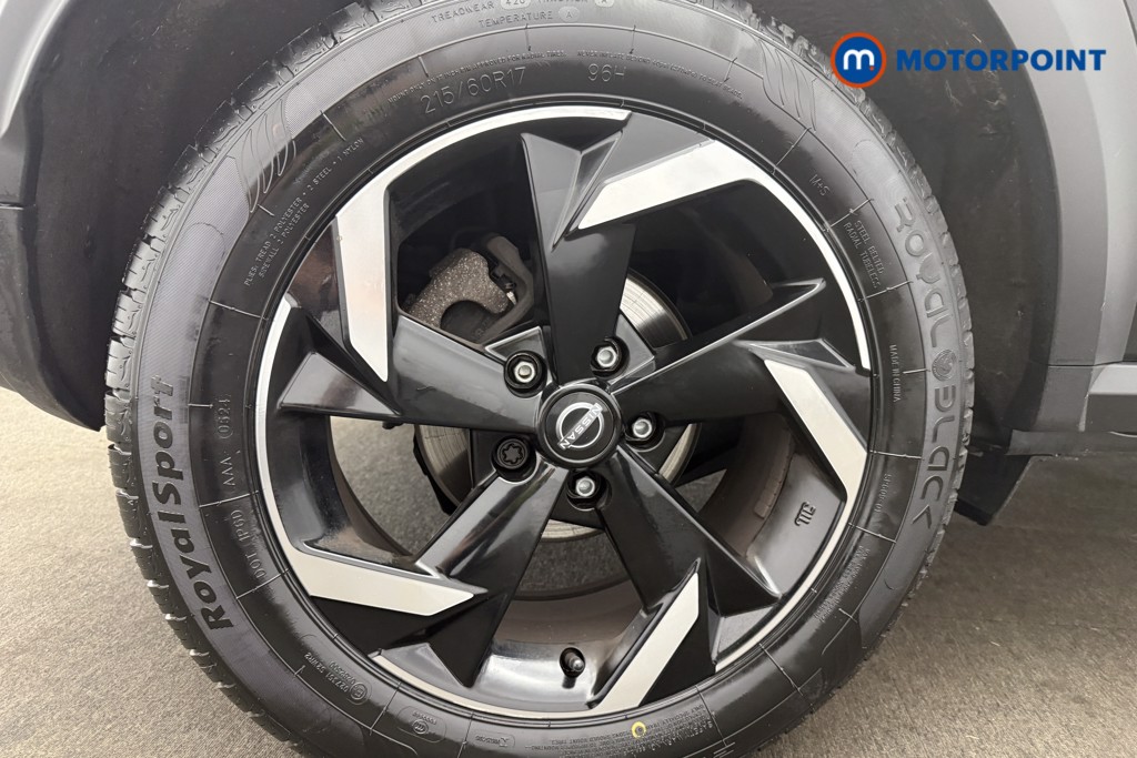 Nissan Juke N-Connecta Manual Petrol SUV - Stock Number (1566111) - 10th supplementary image